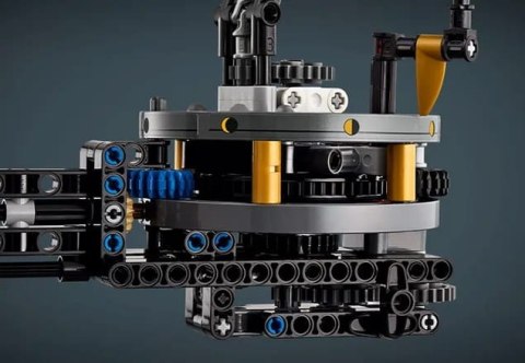 42179 - LEGO Technic - Planeta Ziemia i Księżyc na orbicie