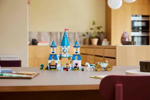 43275 - LEGO Disney - Zamek Kopciuszka i kareta