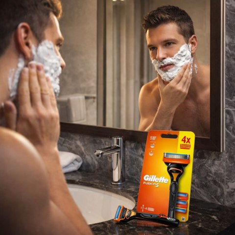 Gillette Fusion5 Maszynka Do Golenia Dla Mężczyzn Plus 4 Ostrza Wymienne