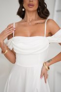 330-04 Elegancka Sukienka Z Drapowaniem, Rozcięciem I Błyszczącą Tkaniną - Ecru