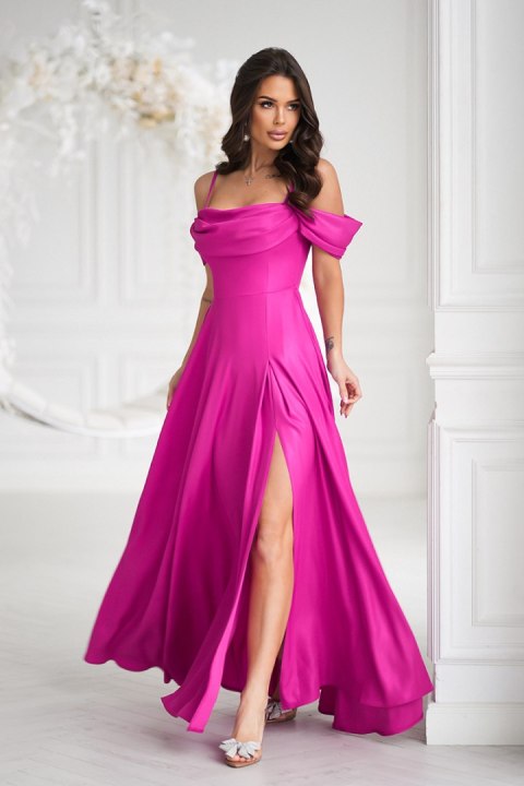 330-07 Elegancka Sukienka Z Drapowaniem, Rozcięciem I Błyszczącą Tkaniną - fuksja