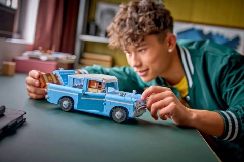 76470 - LEGO Harry Potter - Zaczarowany latający Ford Anglia™