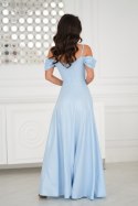 330-08 Elegancka Sukienka Z Drapowaniem, Rozcięciem I Błyszczącą Tkaniną - Baby blue